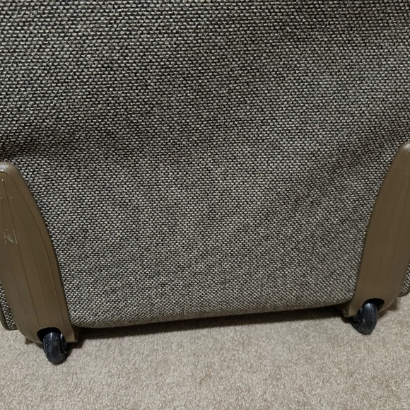 Hartmann walnut tweed 27” luggage tags attached 
Garment bag inside - Picture 9 of 13